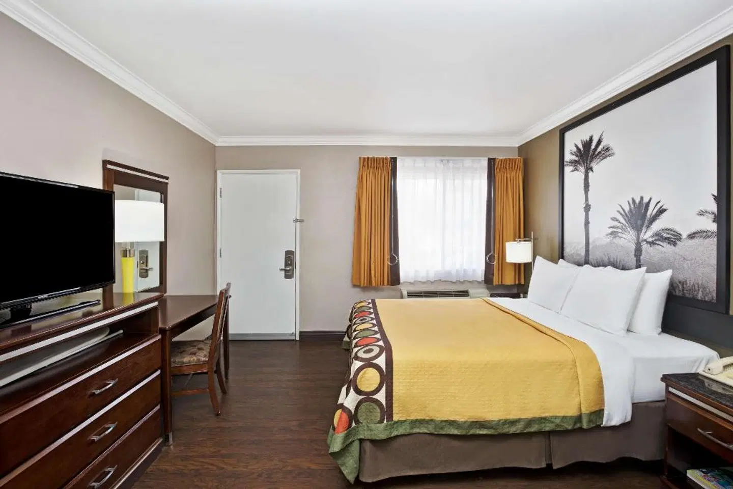 Super 8 by Wyndham Los Angeles-Culver City Area ROOM_EXAMPLE