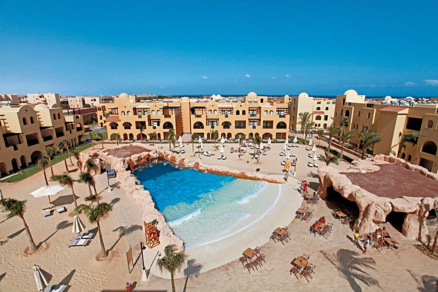 Stella Gardens Resort & Spa OUTDOOR_POOL