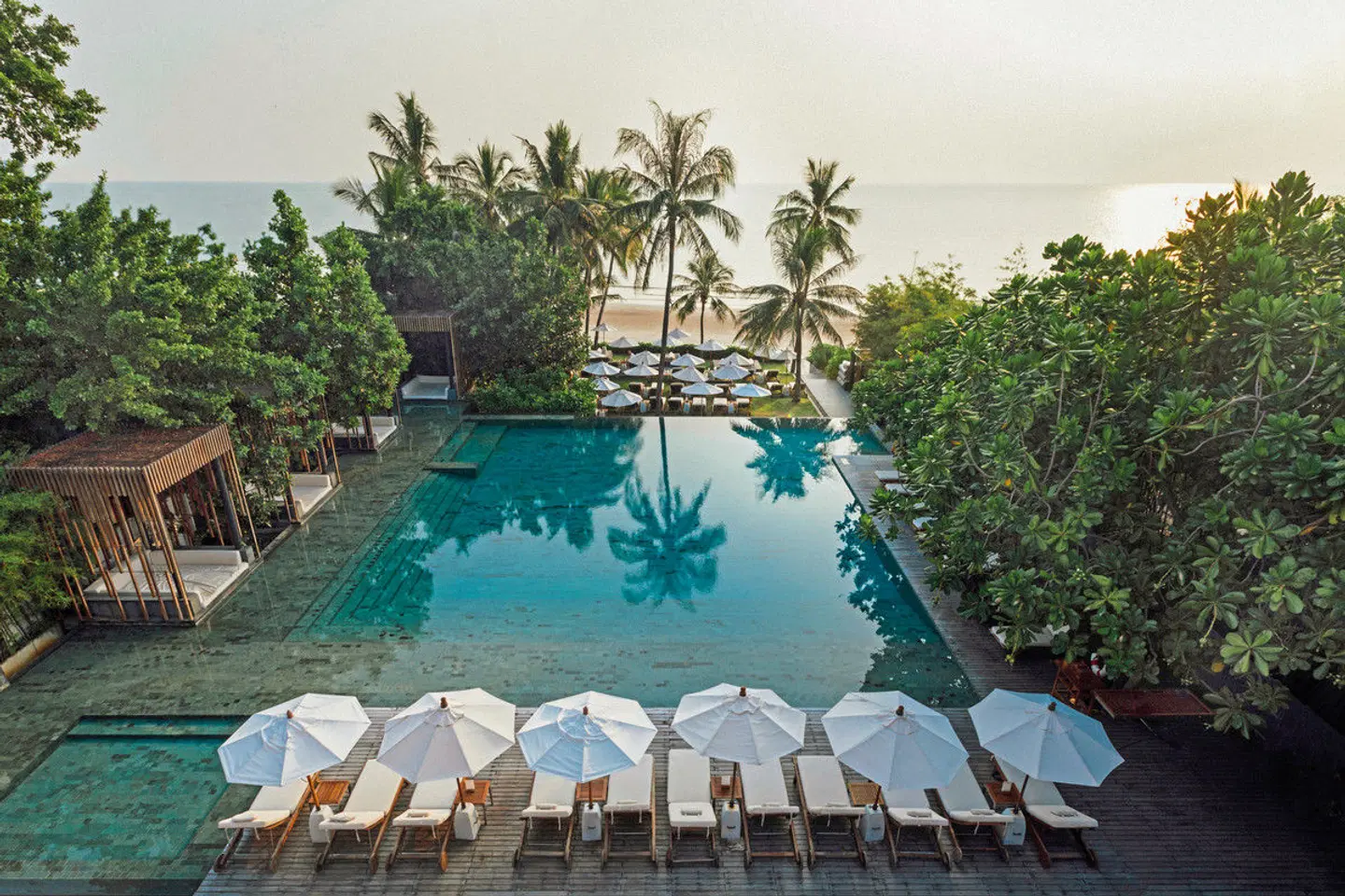 Cape Nidhra Hotel OUTDOOR_POOL