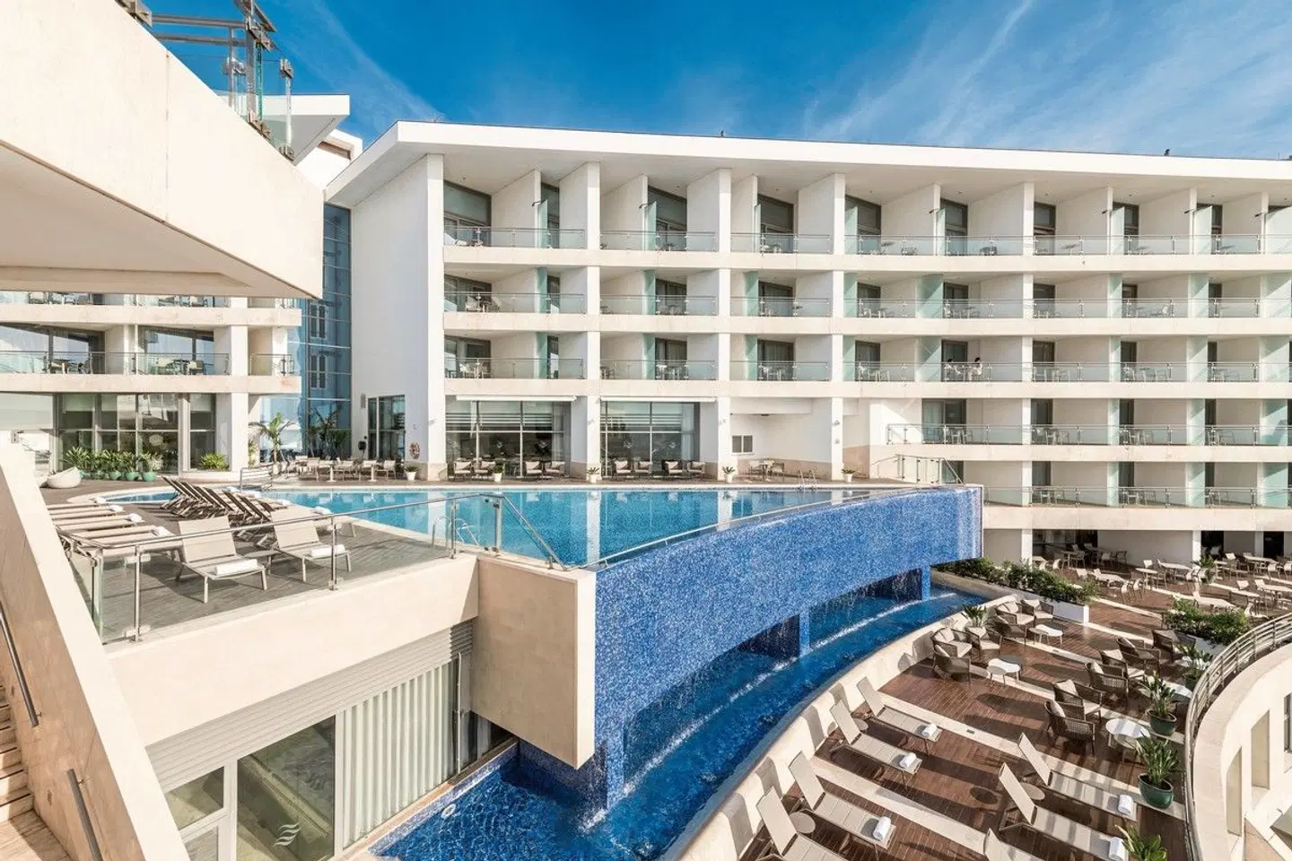 Sesimbra Oceanfront Hotel OUTDOOR_POOL
