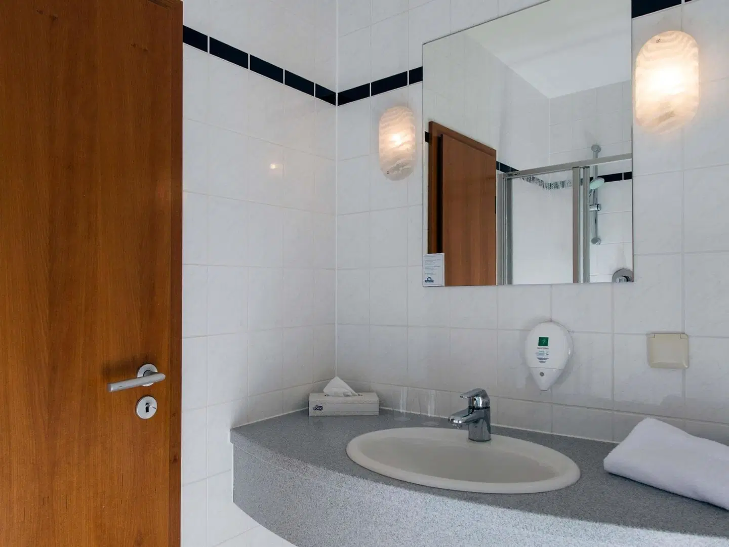 Days Inn by Wyndham Leipzig Messe Badezimmer