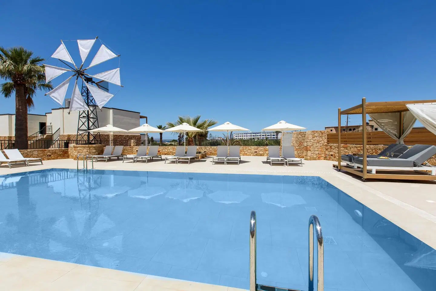 Aloe Boutique Hotel powered by Anissa Beach OUTDOOR_POOL