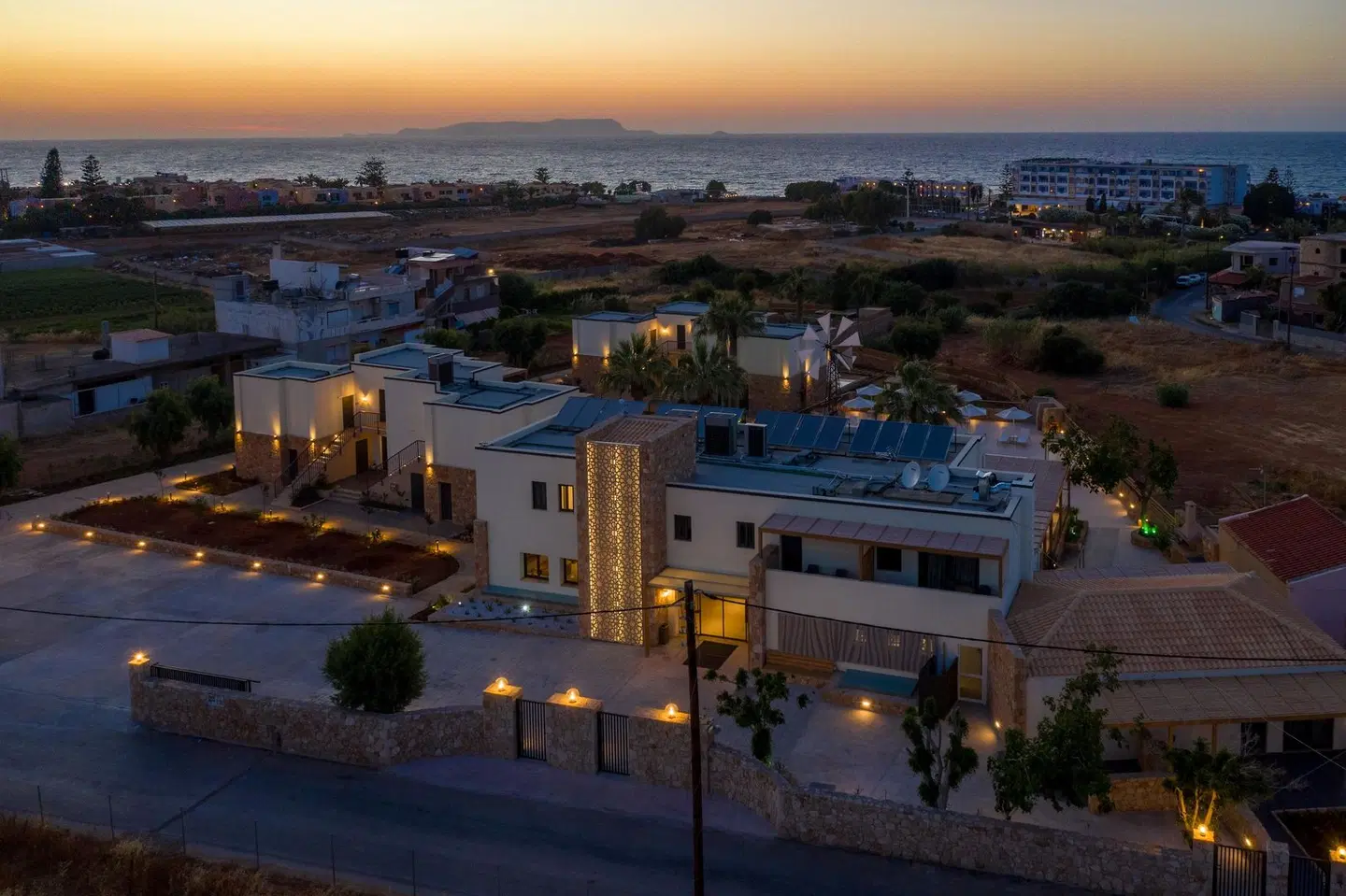 Aloe Boutique Hotel powered by Anissa Beach EXTERIOR