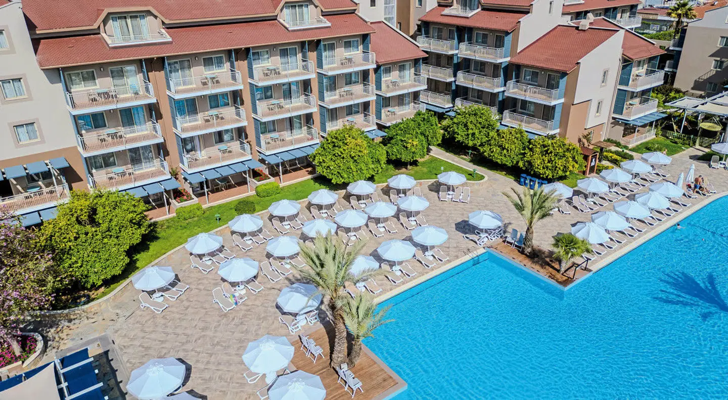 Barut B Suites OUTDOOR_POOL