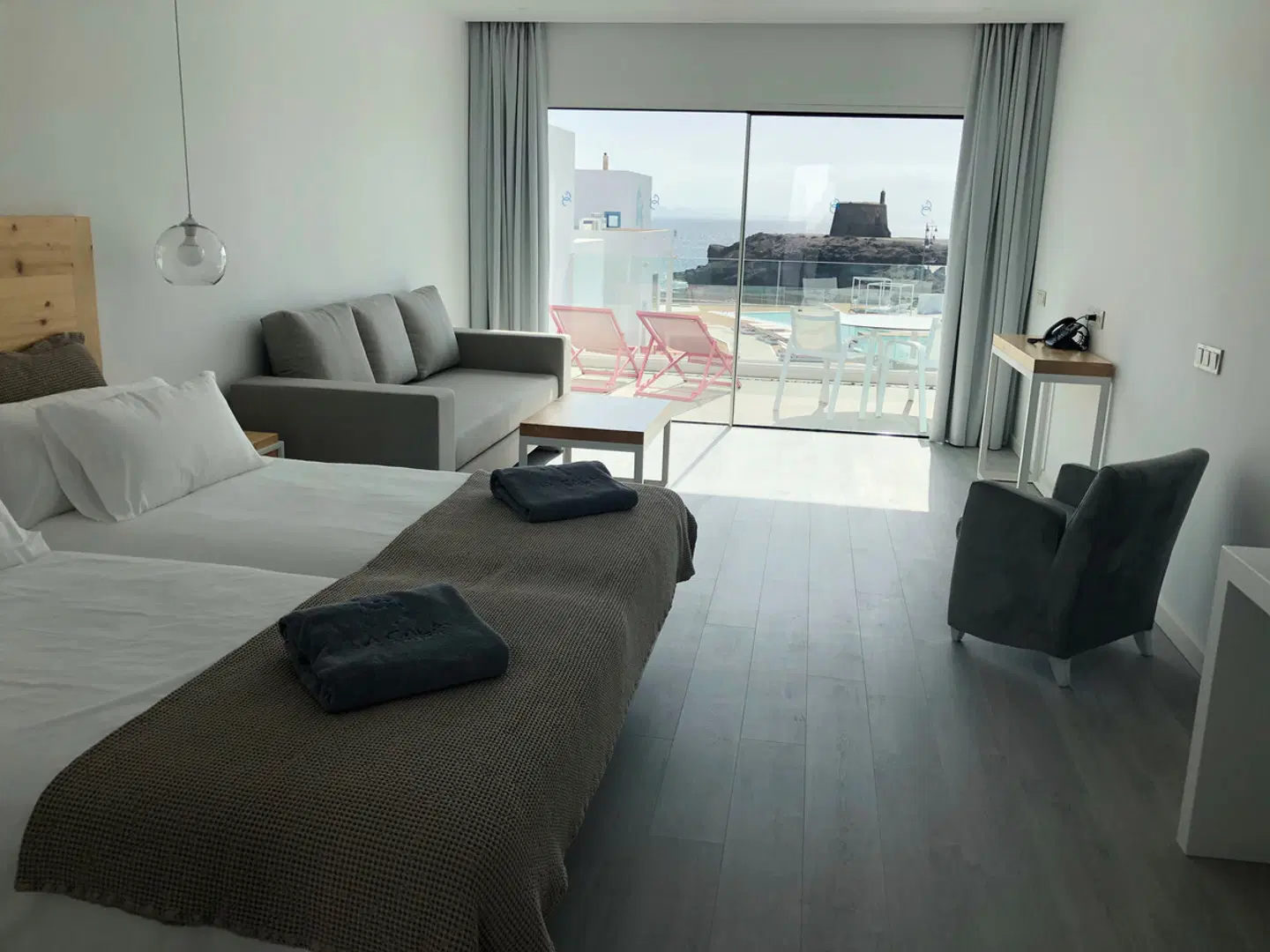 La Cala Suites Hotel ROOM_EXAMPLE