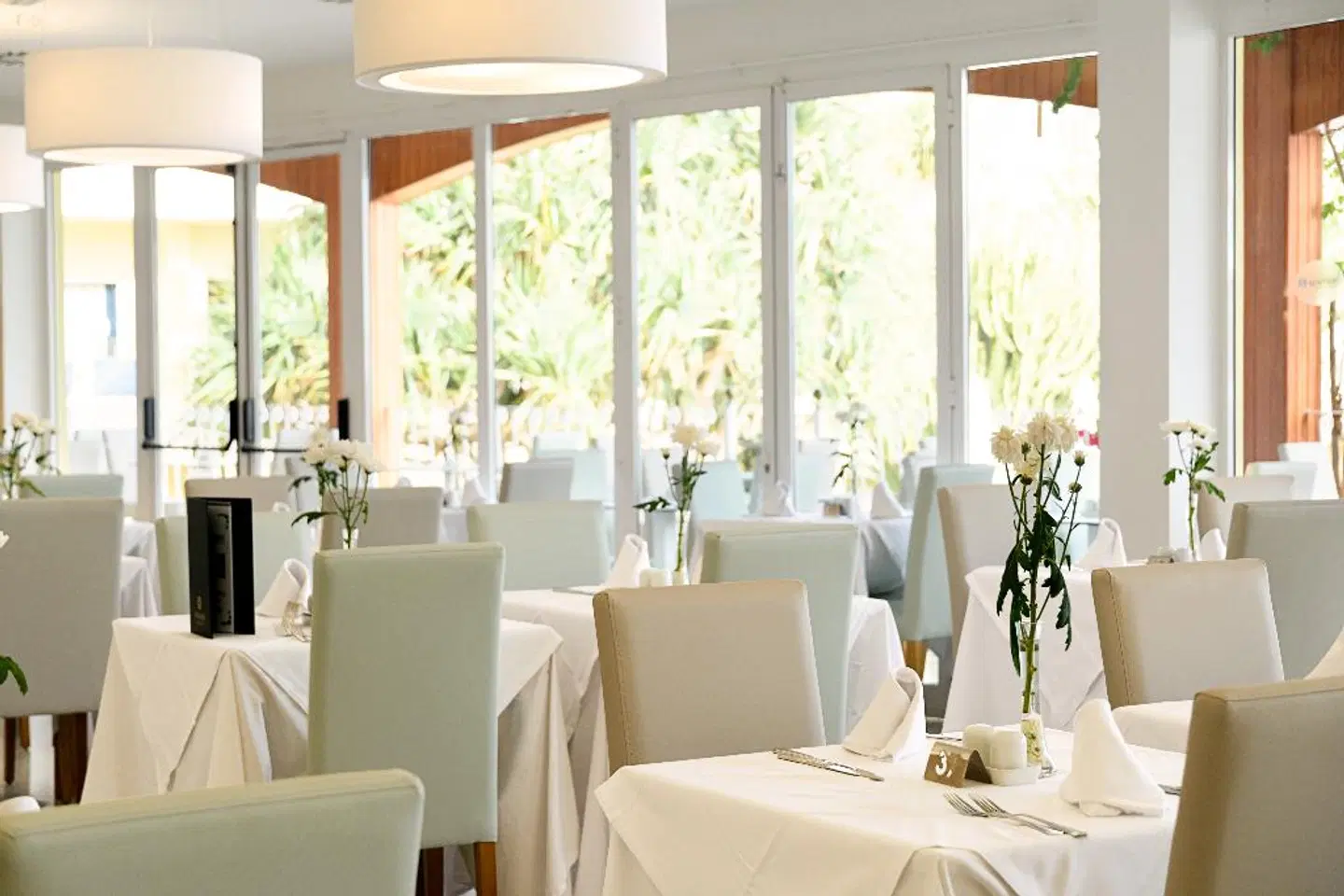 R2 Buganvilla Hotel & Spa Restaurant