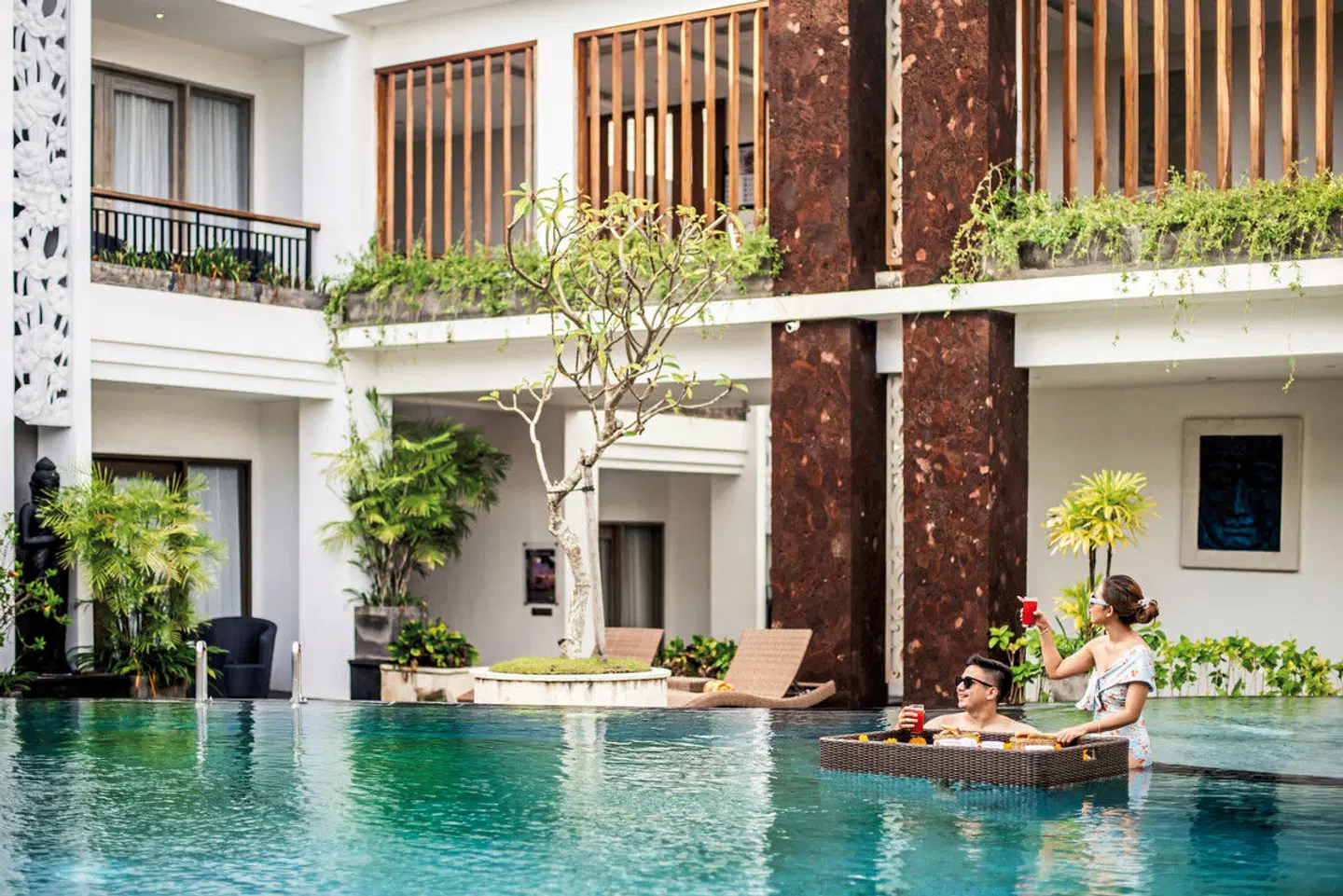 Tonys Villas & Resort OUTDOOR_POOL