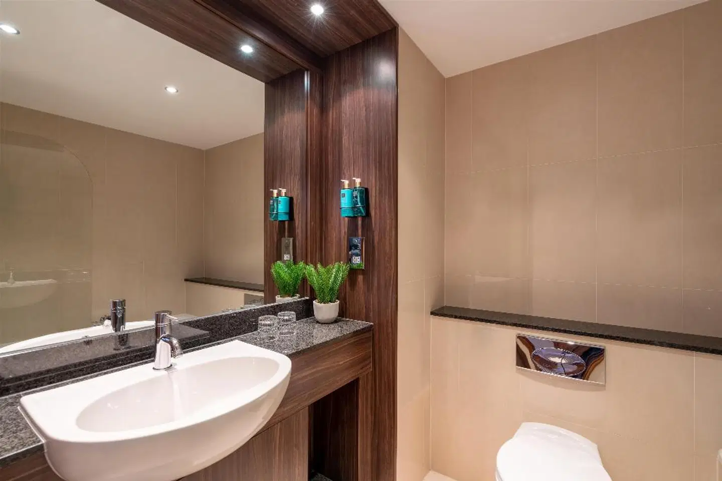 Trinity City Hotel Badezimmer