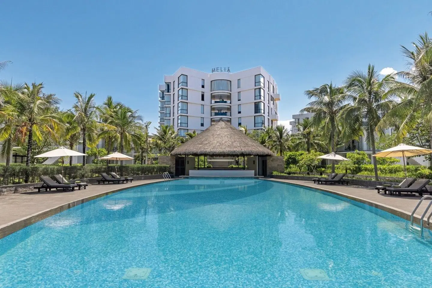 Melia Danang Beach Resort OUTDOOR_POOL