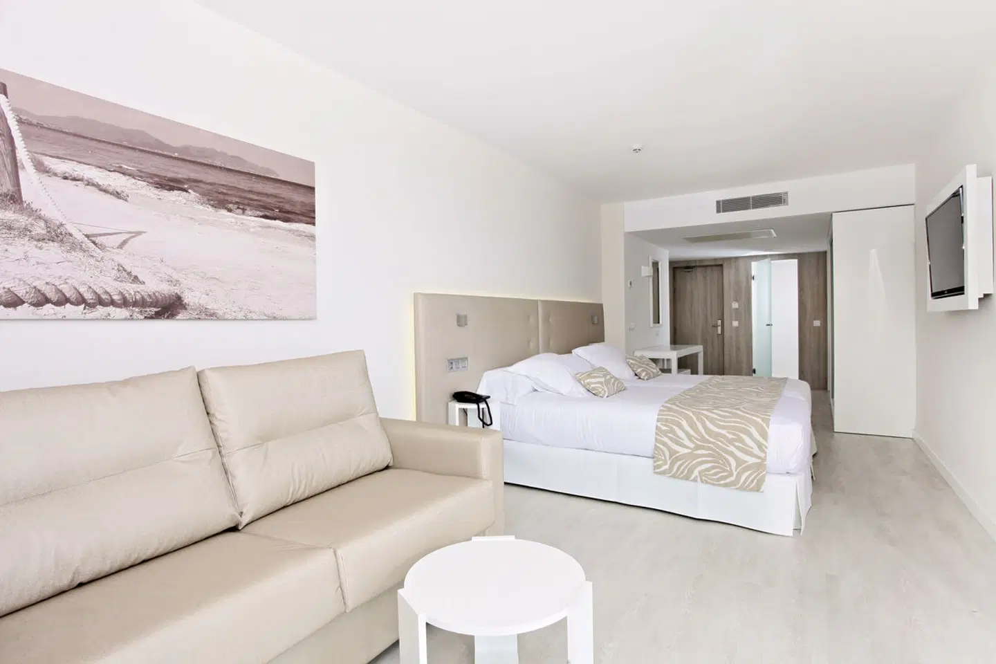 Iberostar Waves Cala Millor ROOM_EXAMPLE