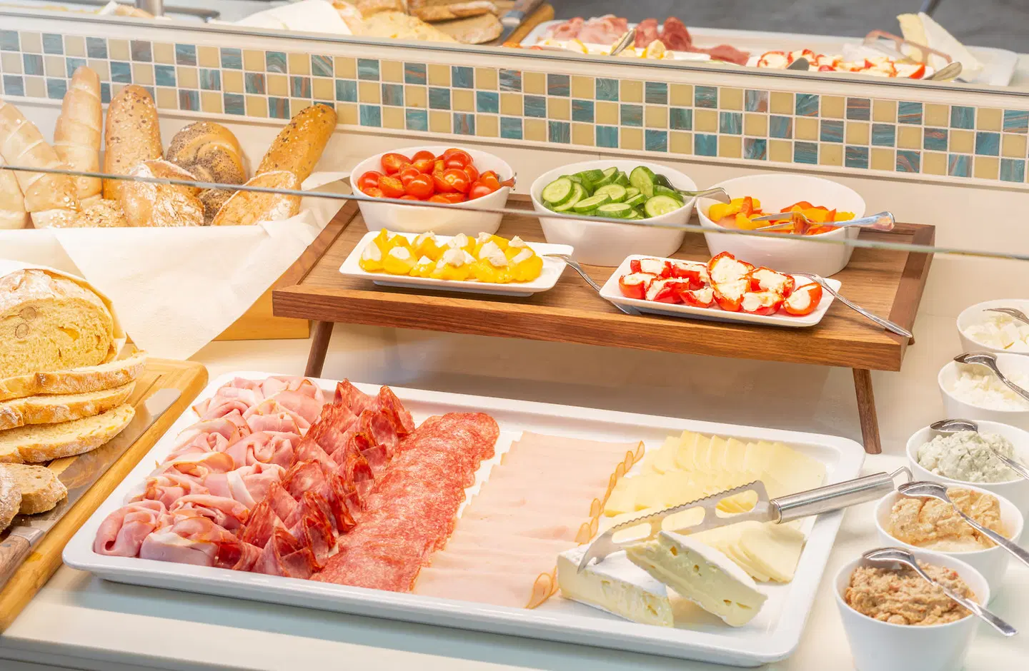 HiLight Suites Hotel Restaurant