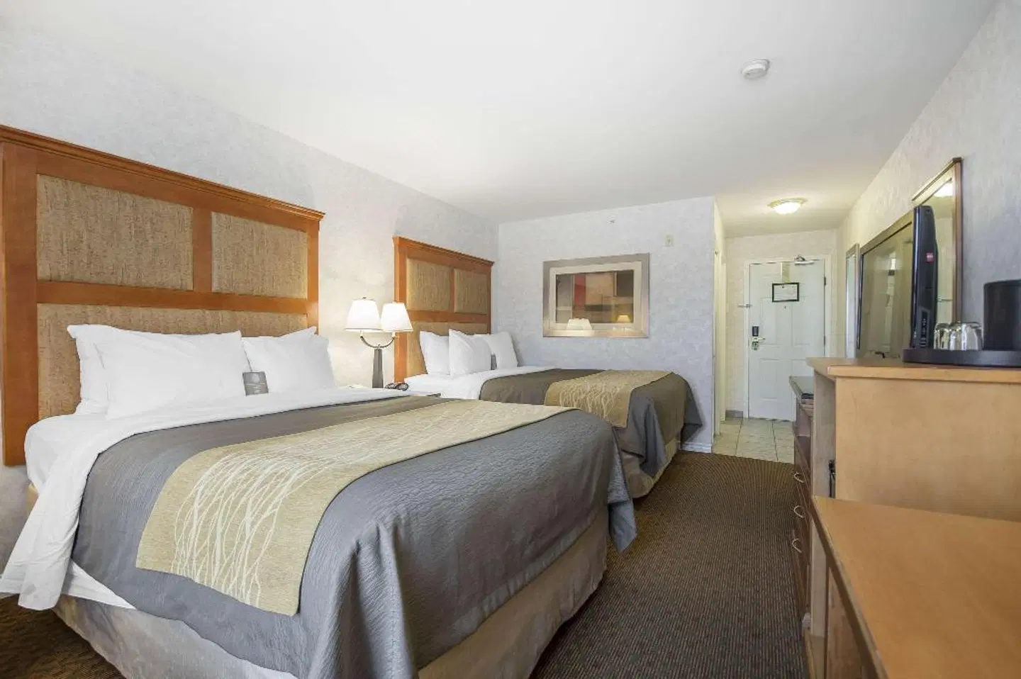 Comfort Inn & Suites Kamloops ROOM_EXAMPLE