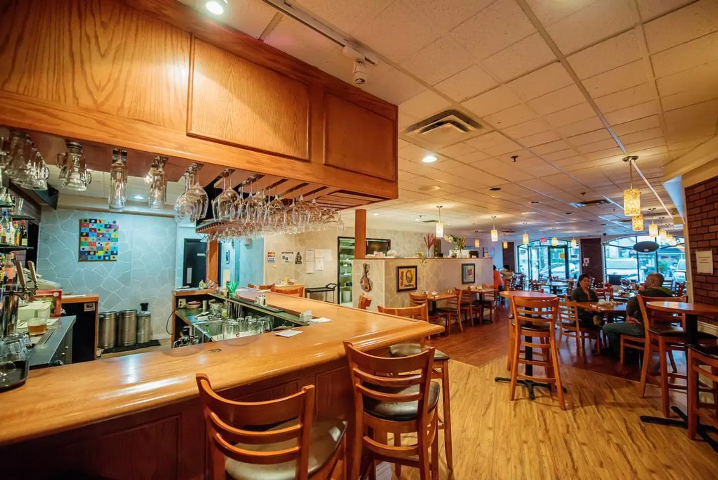 Harrison Lake Hotel Bar