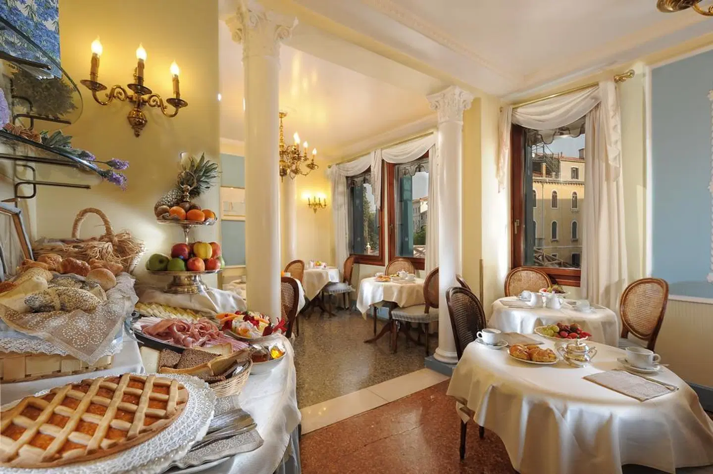 Hotel Arlecchino Restaurant