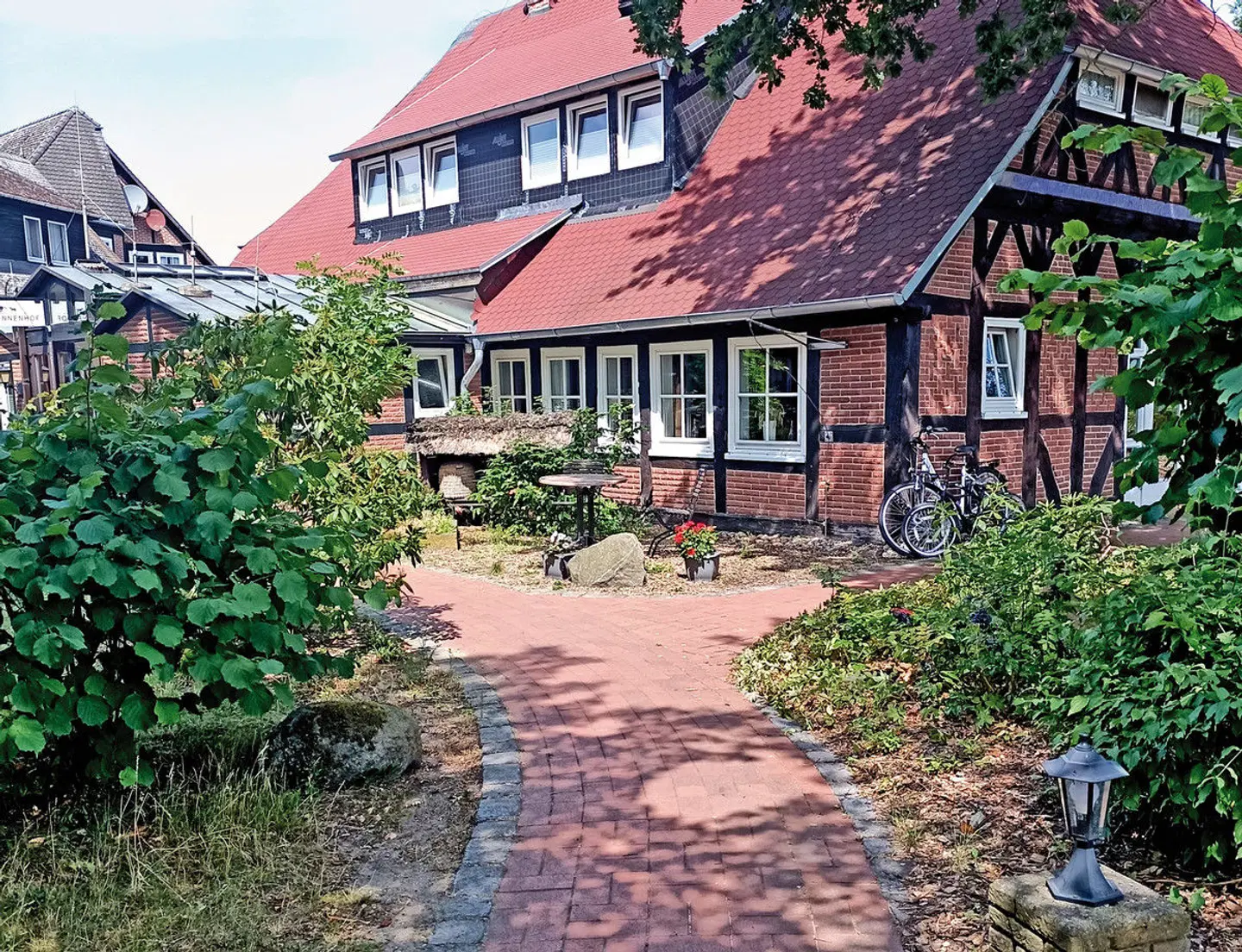 CAREA Ferien- & Reitsport-Hotel Brunnenhof EXTERIOR