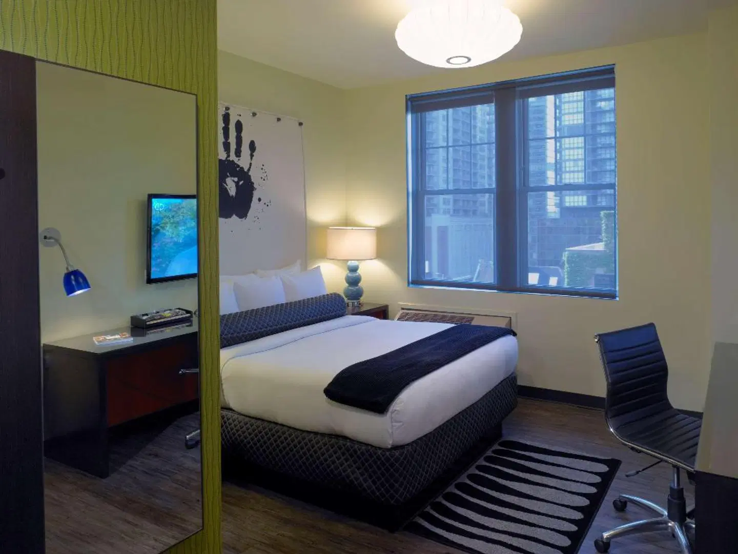 ACME Hotel Chicago, Outset Collection by Hilton ROOM_EXAMPLE