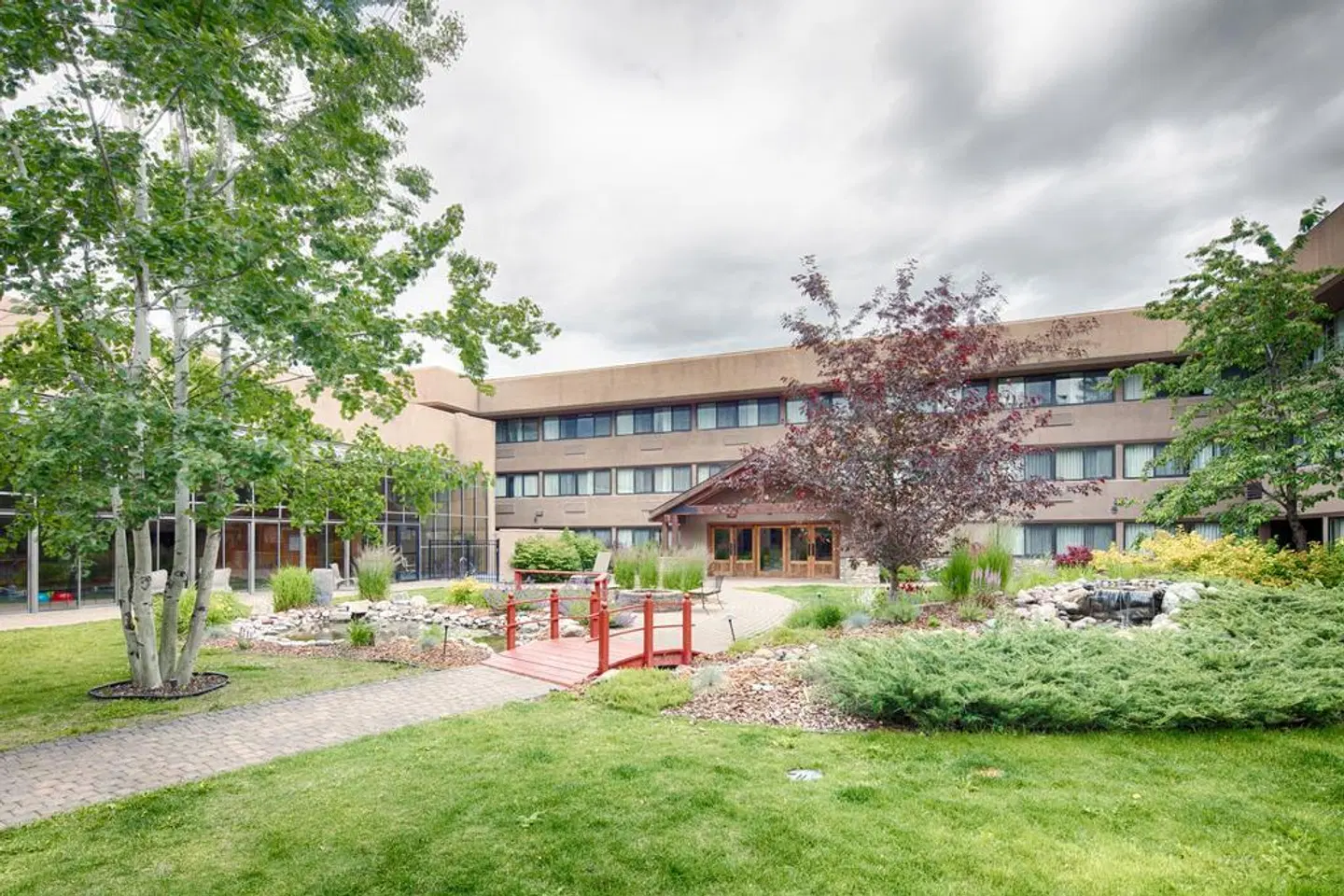 Red Lion Hotel Kalispell EXTERIOR