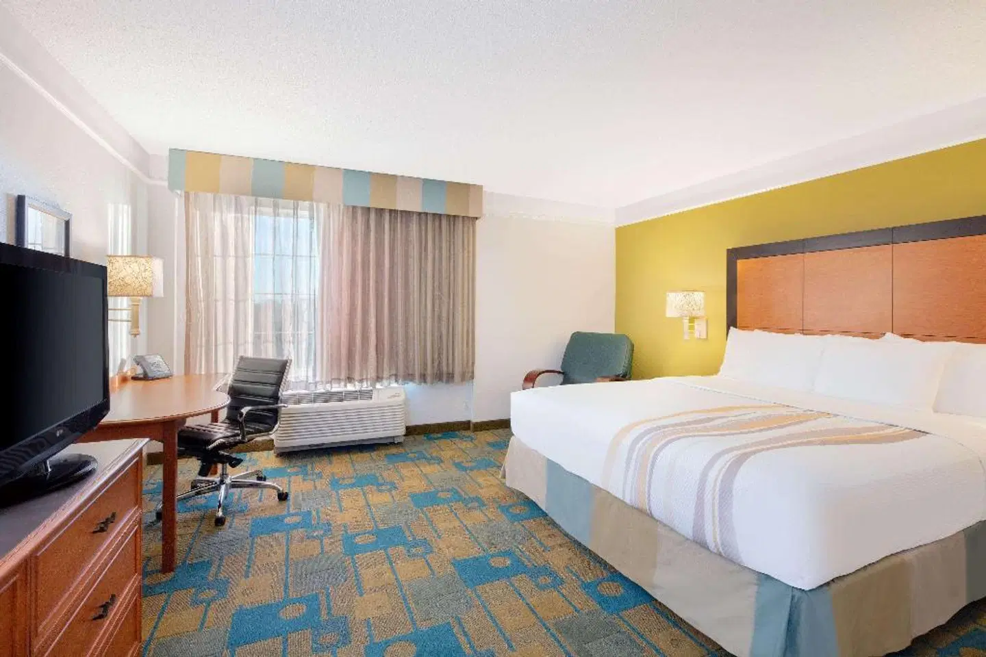 La Quinta Inn & Suites Ocala ROOM_EXAMPLE