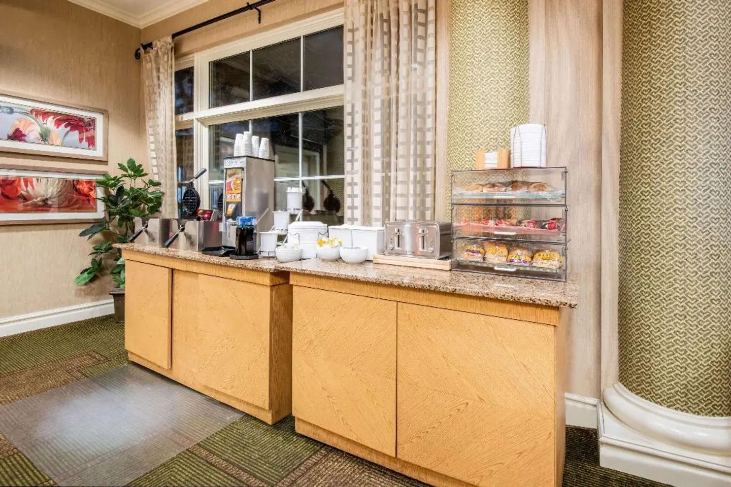 La Quinta Inn & Suites Colorado Springs South AP LOUNGE_LOBBY