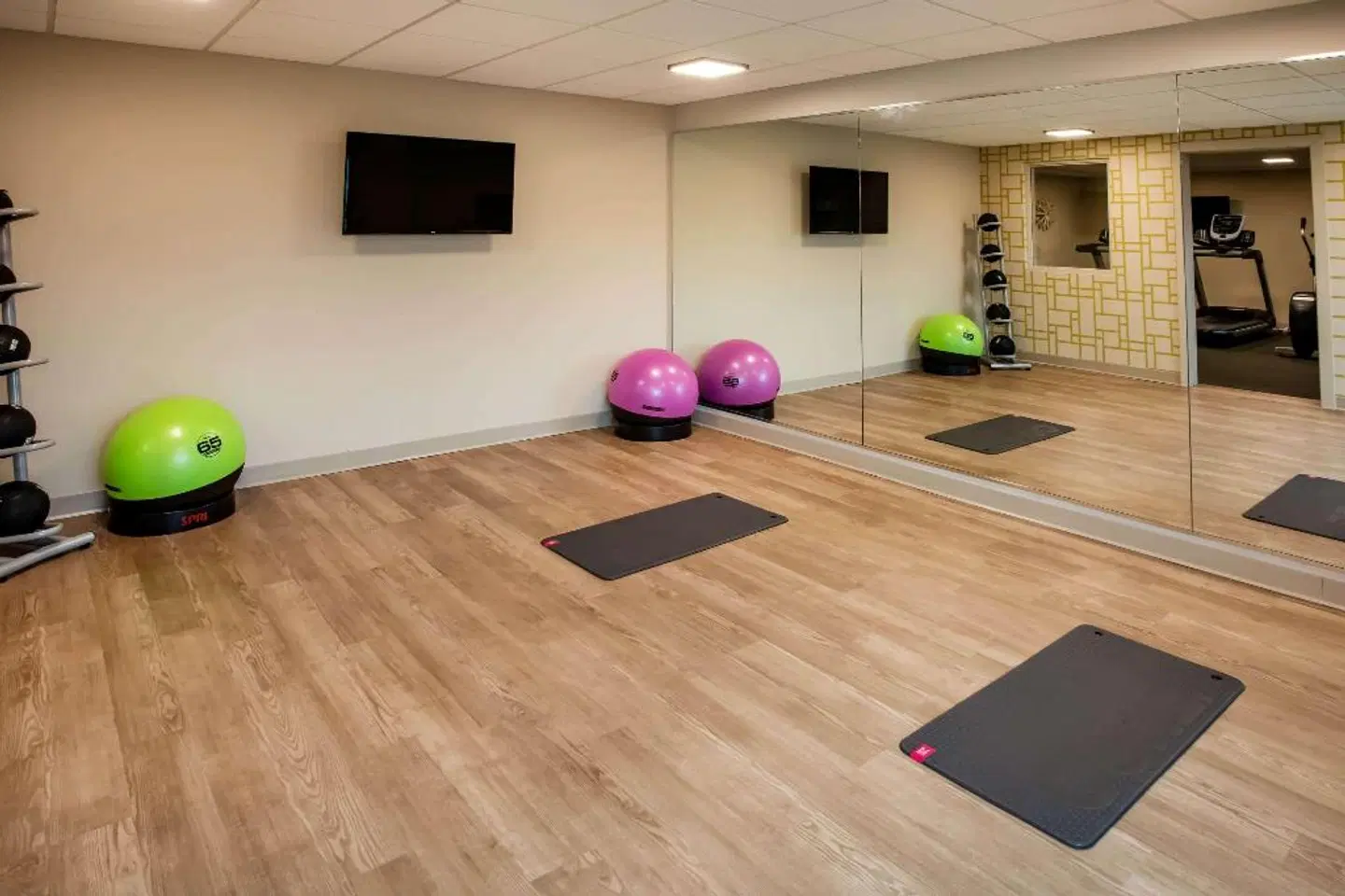 Days Inn & Suites by Wyndham Duluth by the Mall HEALTH_BEAUTY