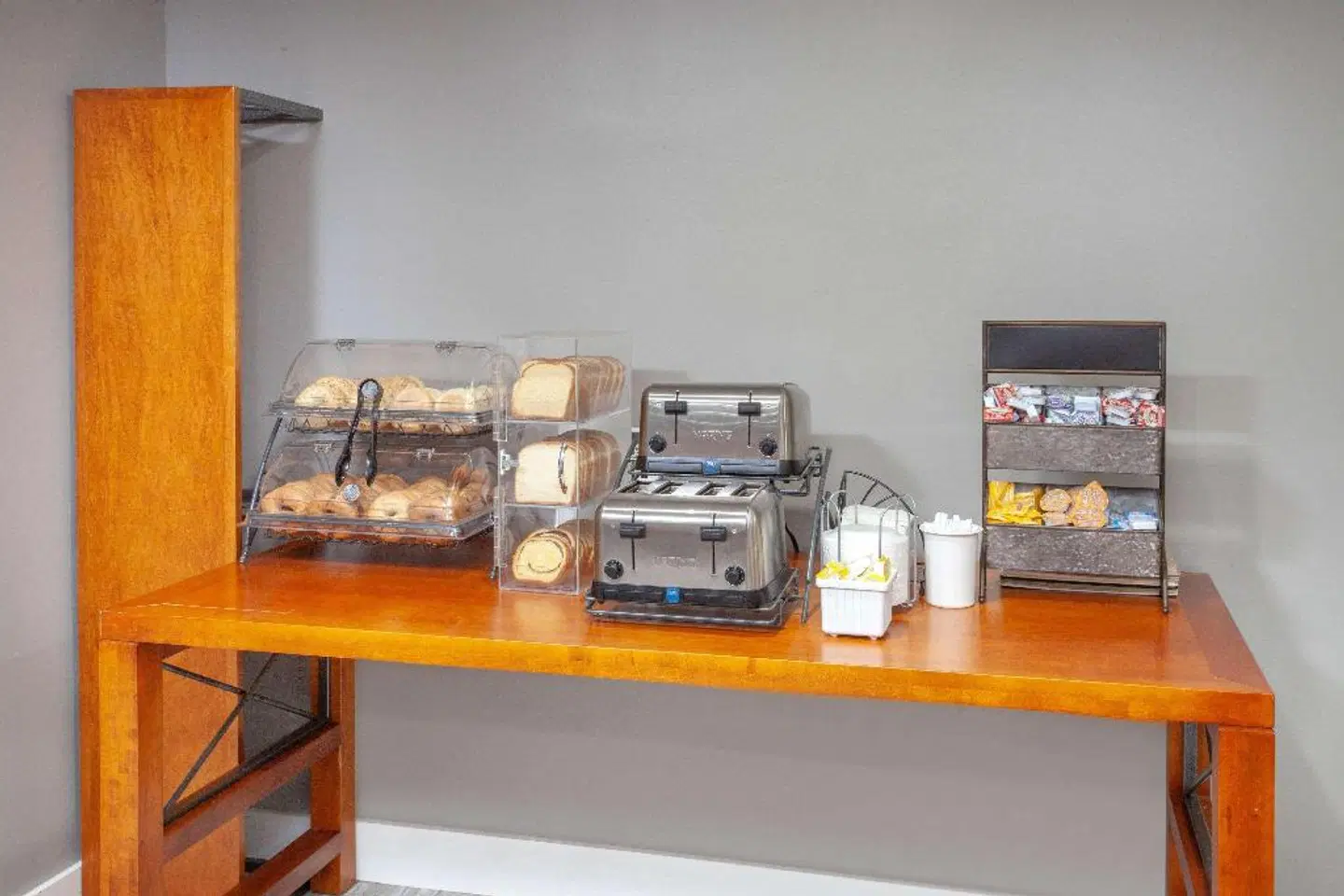 Baymont by Wyndham Grand Haven MODEL_IMPRESSION