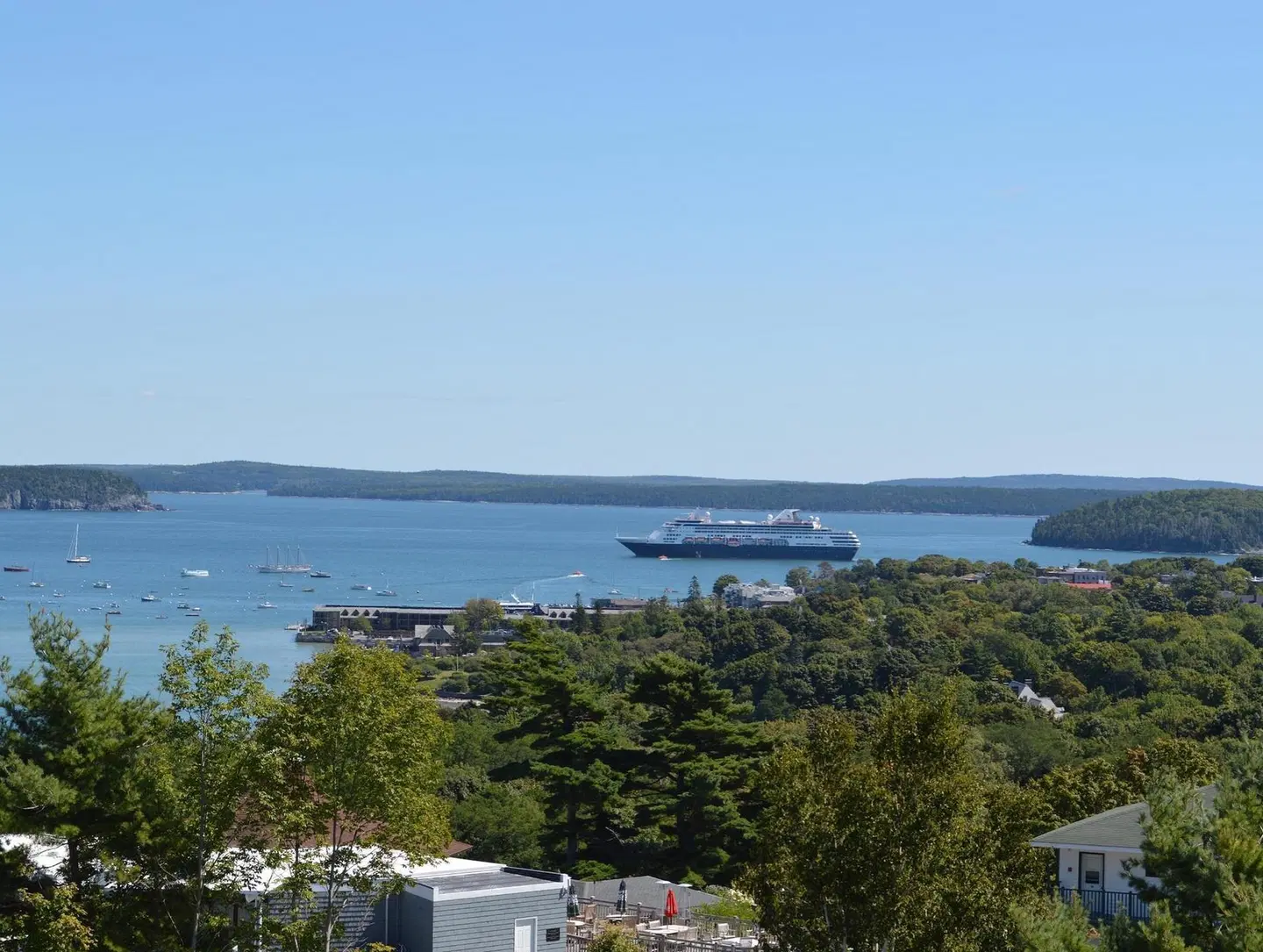 Hampton Inn Bar Harbor LANDSCAPE