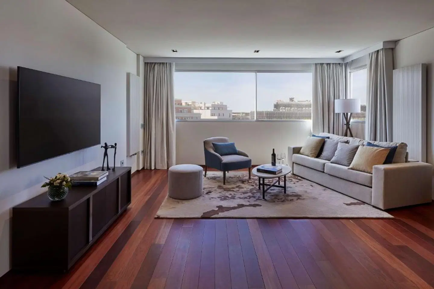 Hyatt Regency Madrid Residences ROOM_EXAMPLE