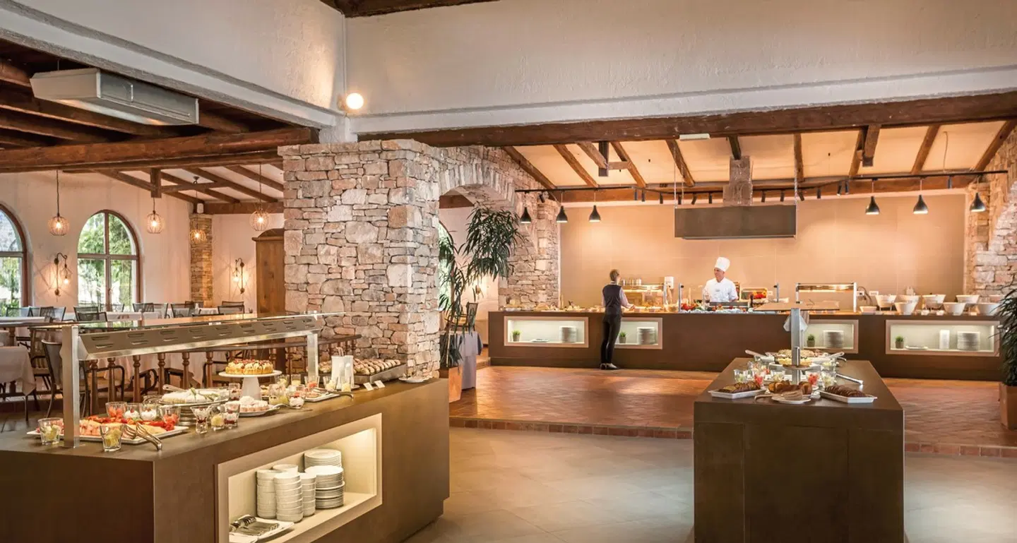 Island Hotel Katarina Restaurant