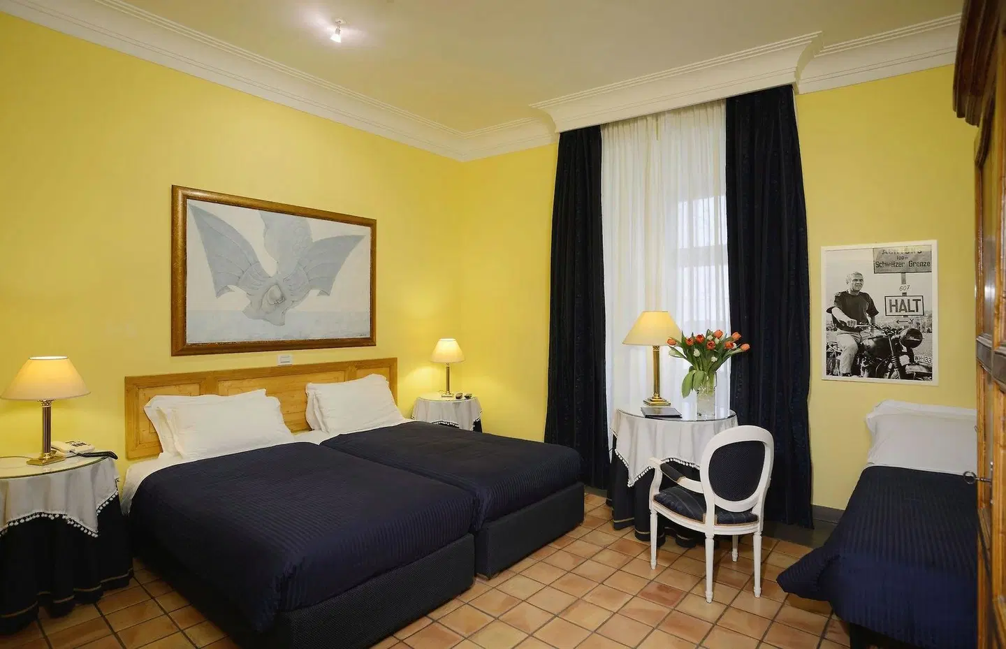 Cairoli ROOM_EXAMPLE