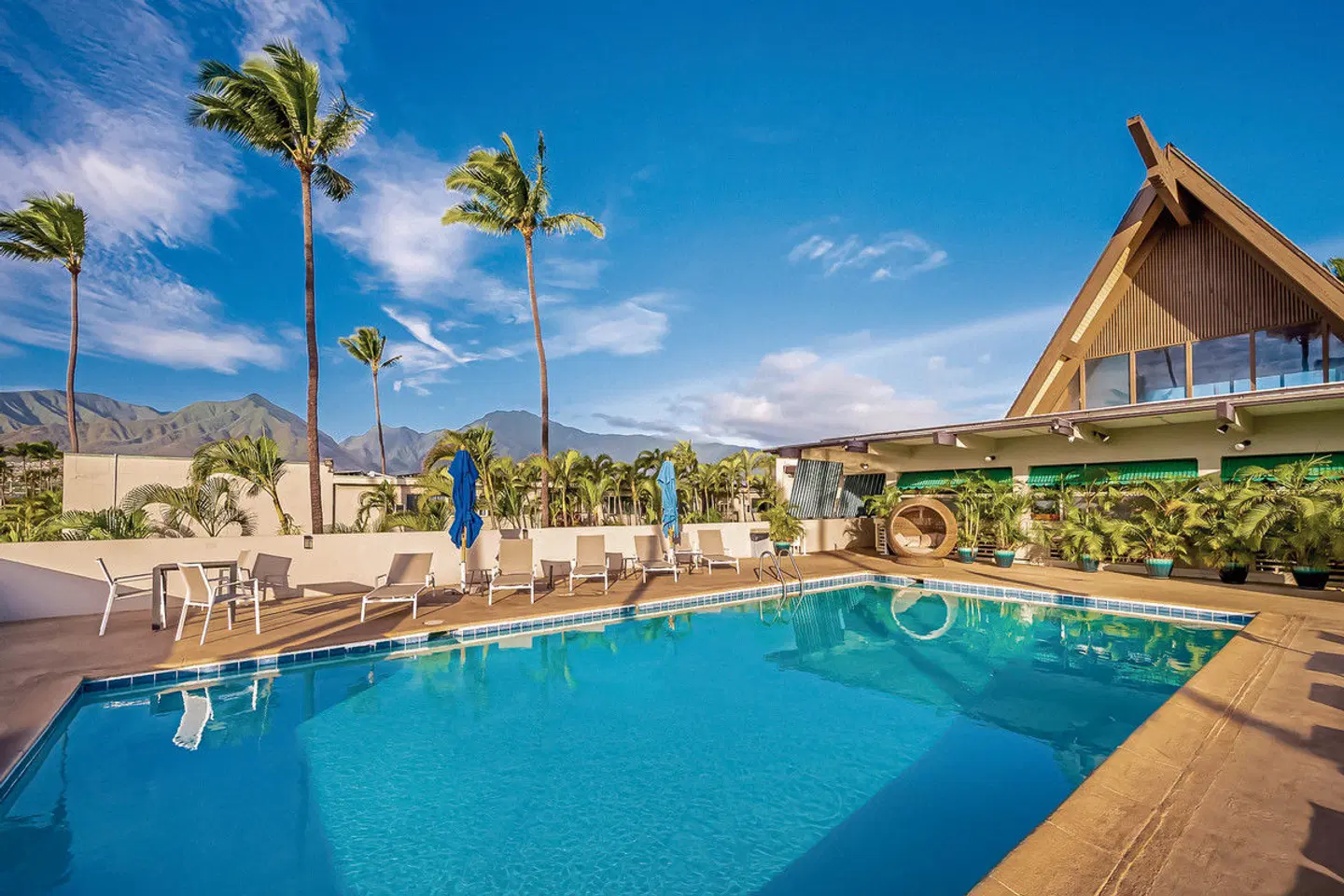 Maui Beach Hotel OUTDOOR_POOL
