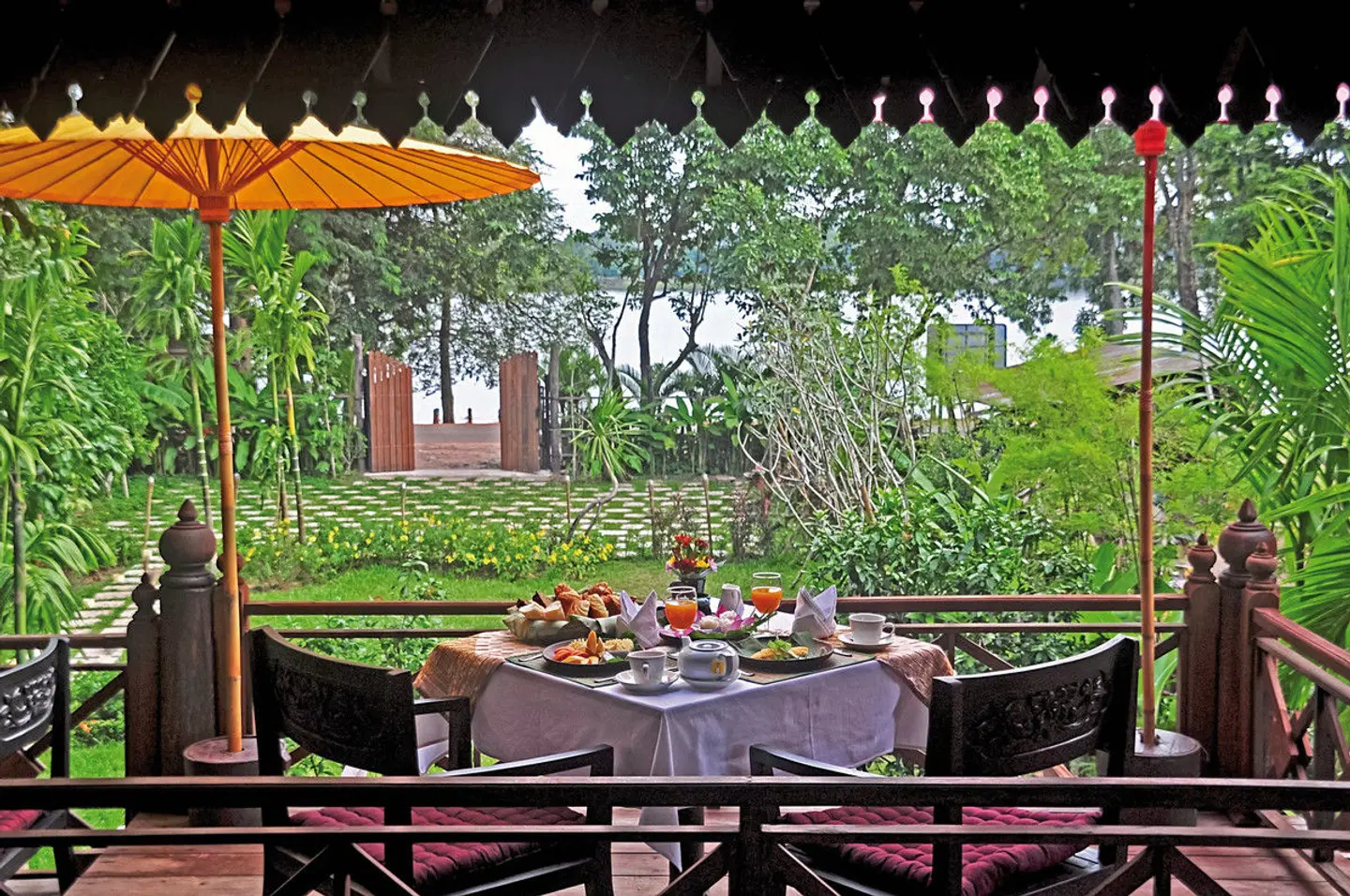 Montra Nivesha Terrasse