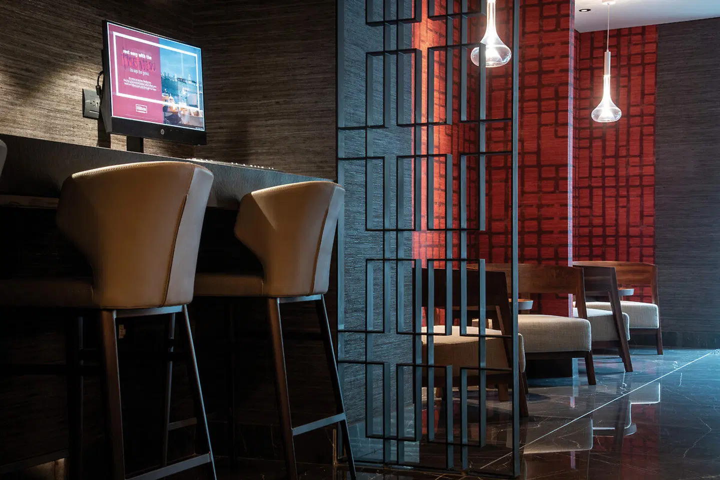 Soro Hotel Montevideo Curio Collection by Hilton Bar