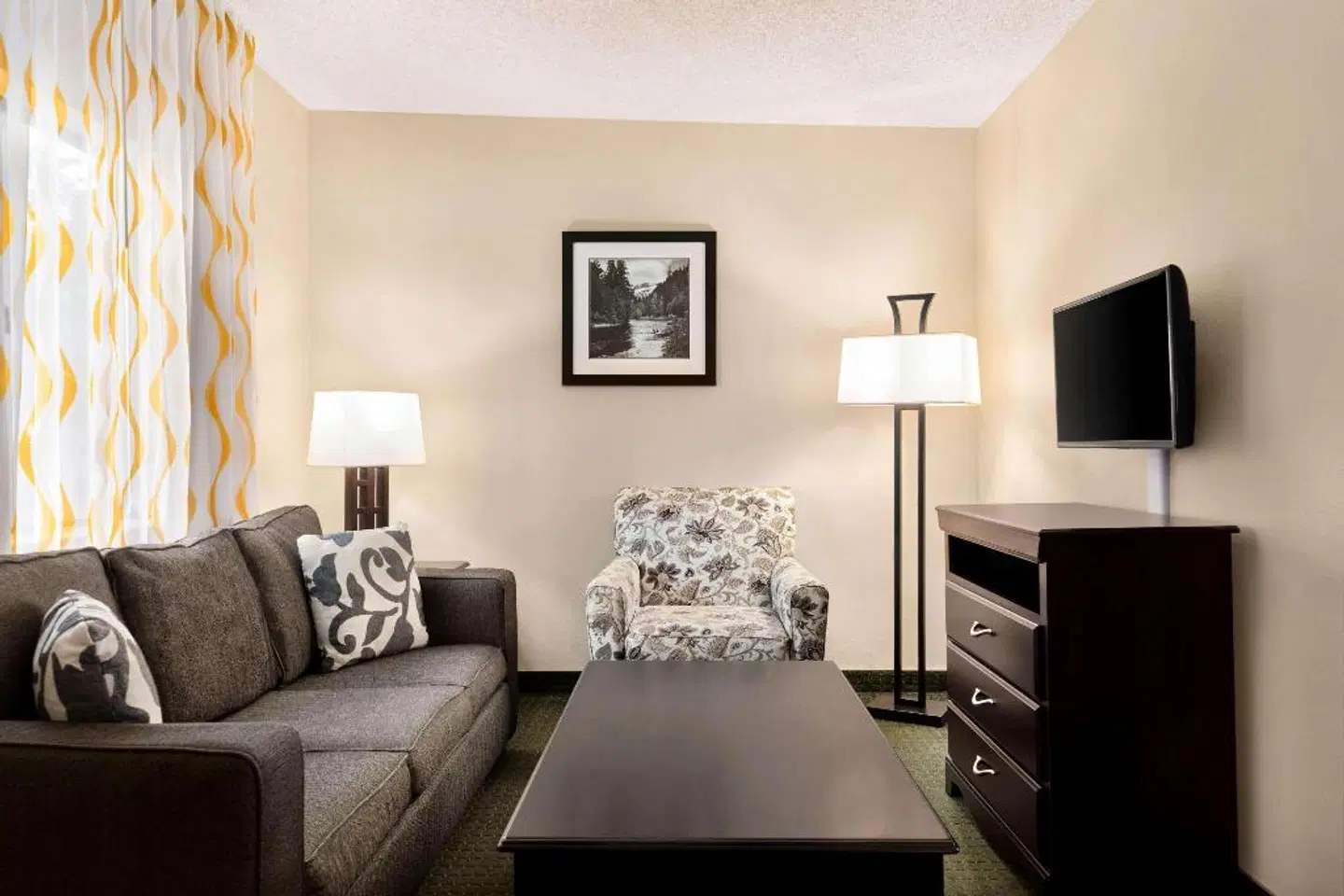 Days Inn by Wyndham Cortez ROOM_EXAMPLE