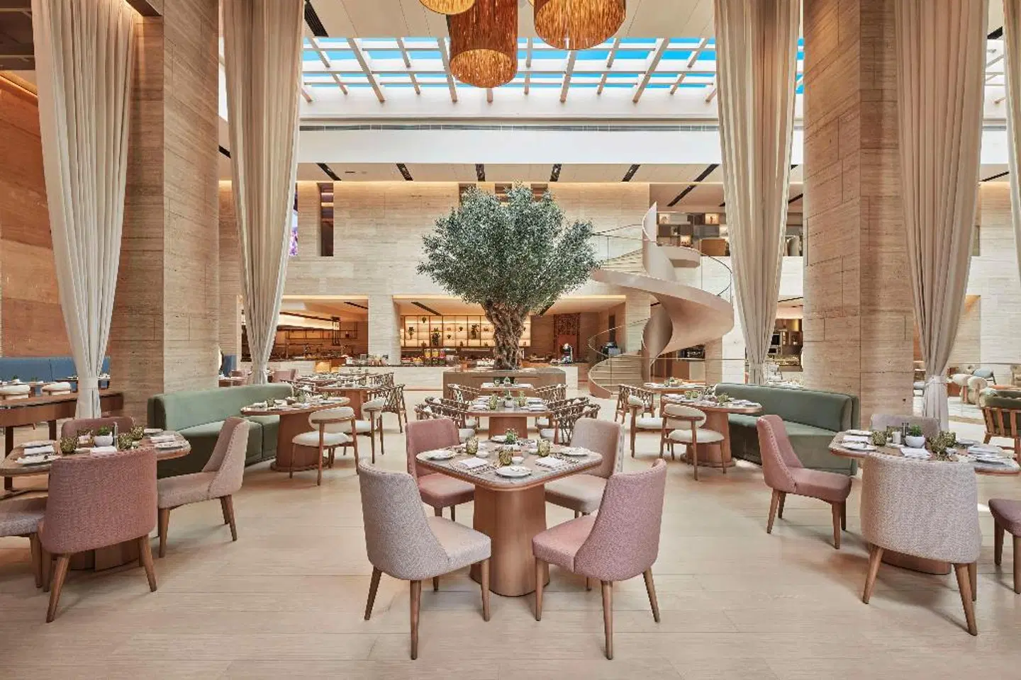 Hilton Gurugram Baani City Centre LOUNGE_LOBBY