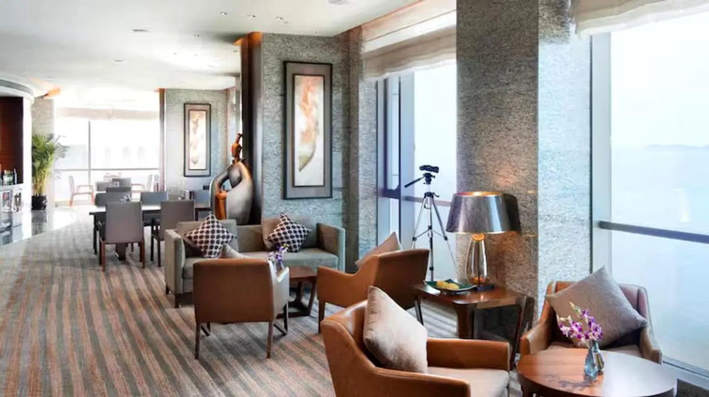 DoubleTree by Hilton Yantai Golden Coast Hotel & Suites LOUNGE_LOBBY