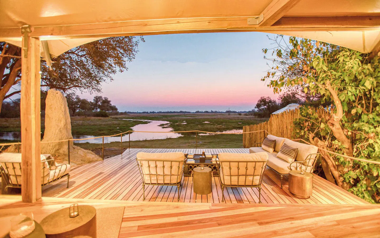 Safari Highlights im Herzen Afrikas Terrasse