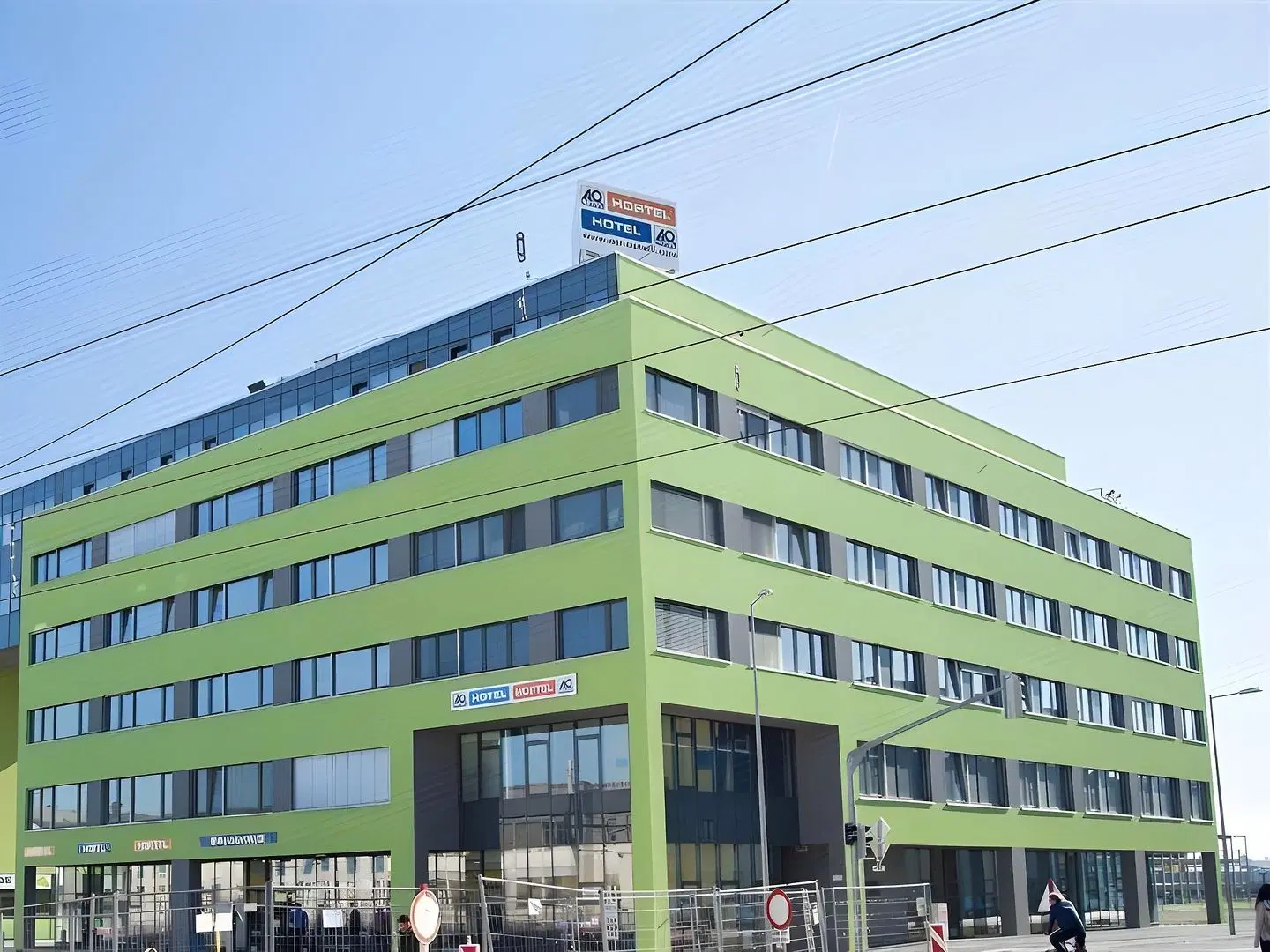 a&o Graz Hauptbahnhof EXTERIOR