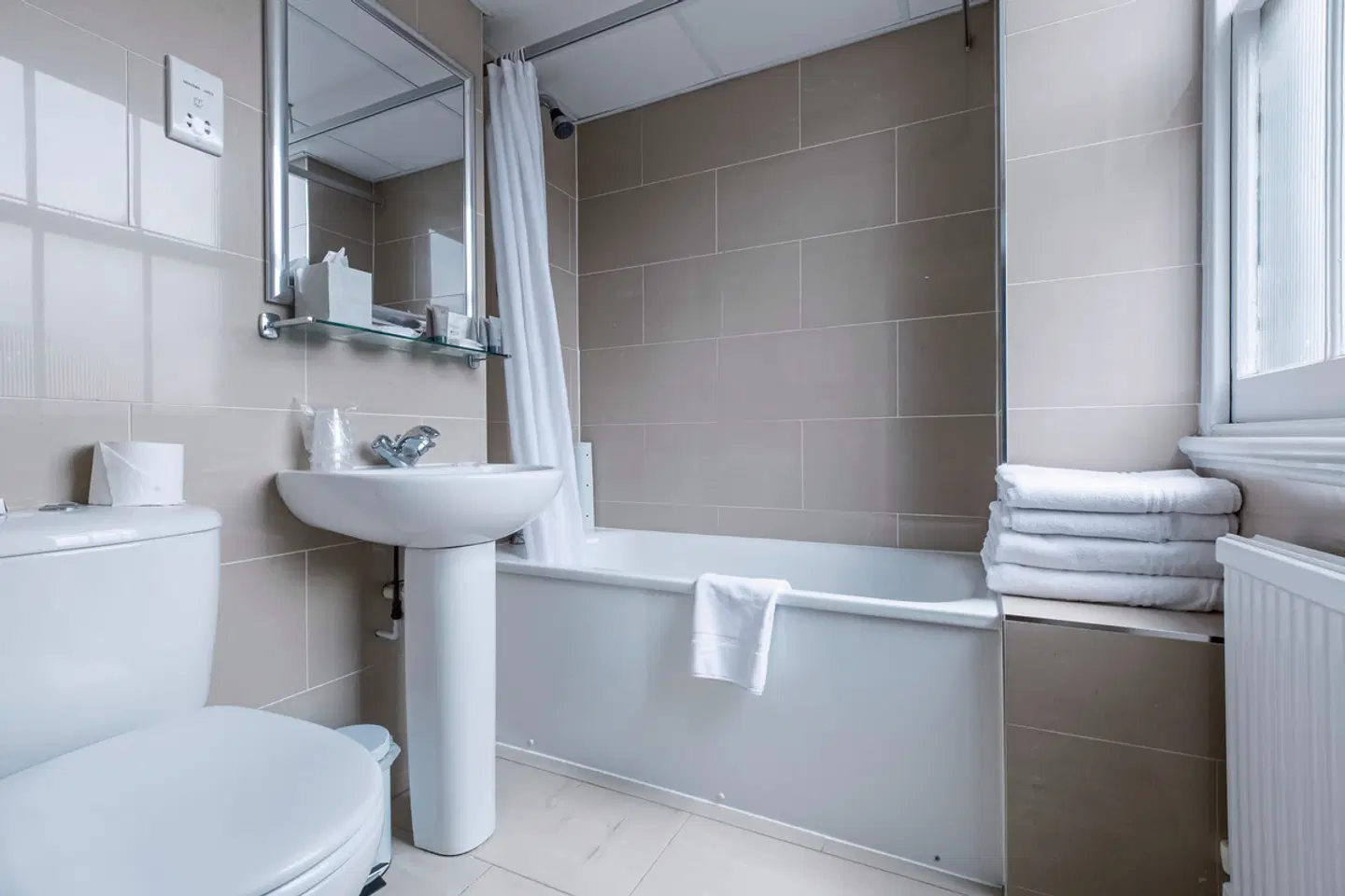 Phoenix Hotel Badezimmer