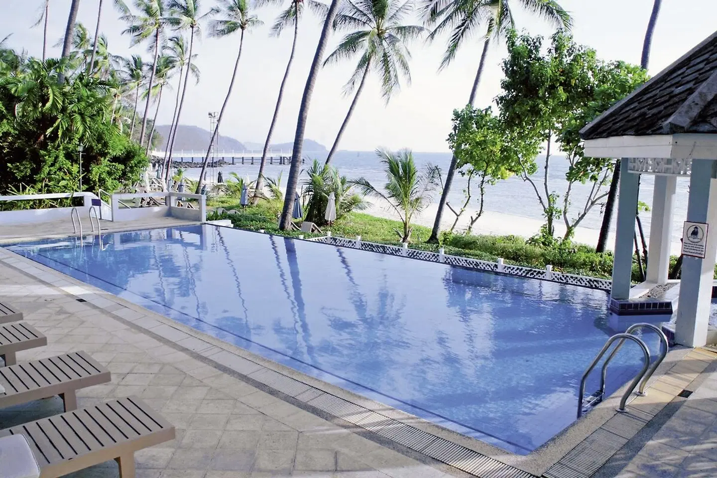 Cape Panwa Hotel OUTDOOR_POOL