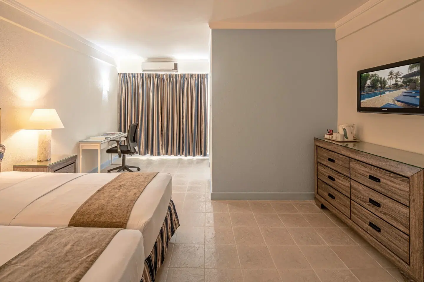 Time Out Hotel ROOM_EXAMPLE