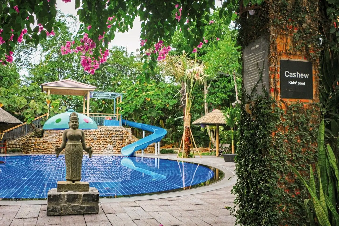 Pilgrimage Village Boutique Resort & Spa OUTDOOR_POOL