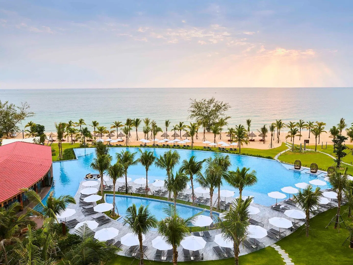 Mövenpick Villas & Residences  Phu Quoc OUTDOOR_POOL