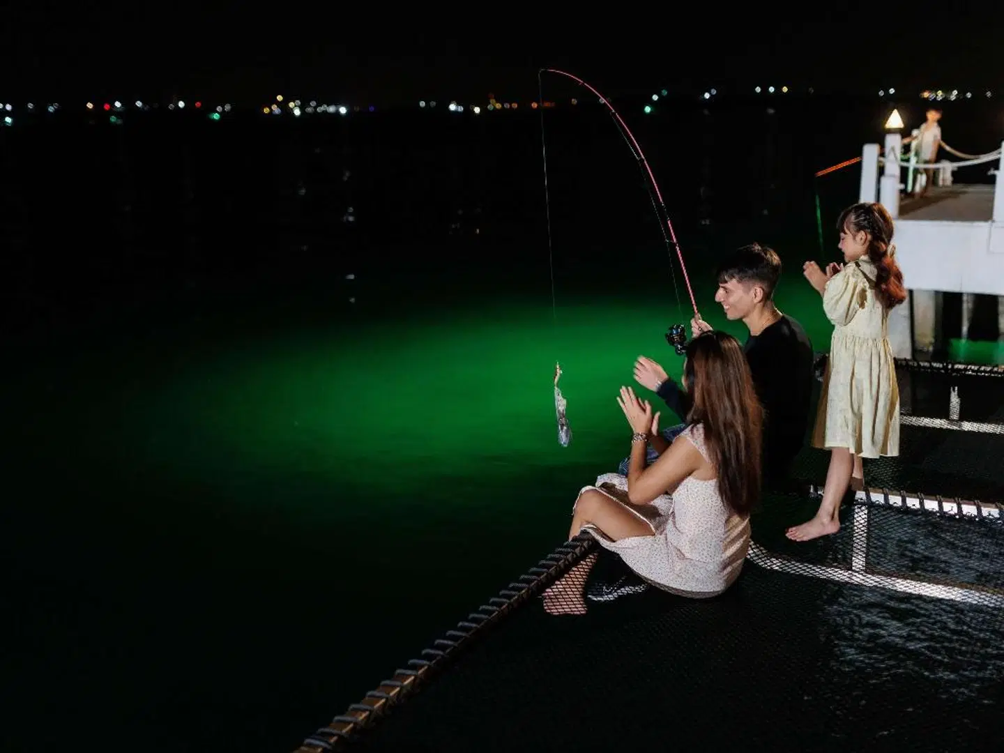 Novotel Koh Si Chang PEOPLE