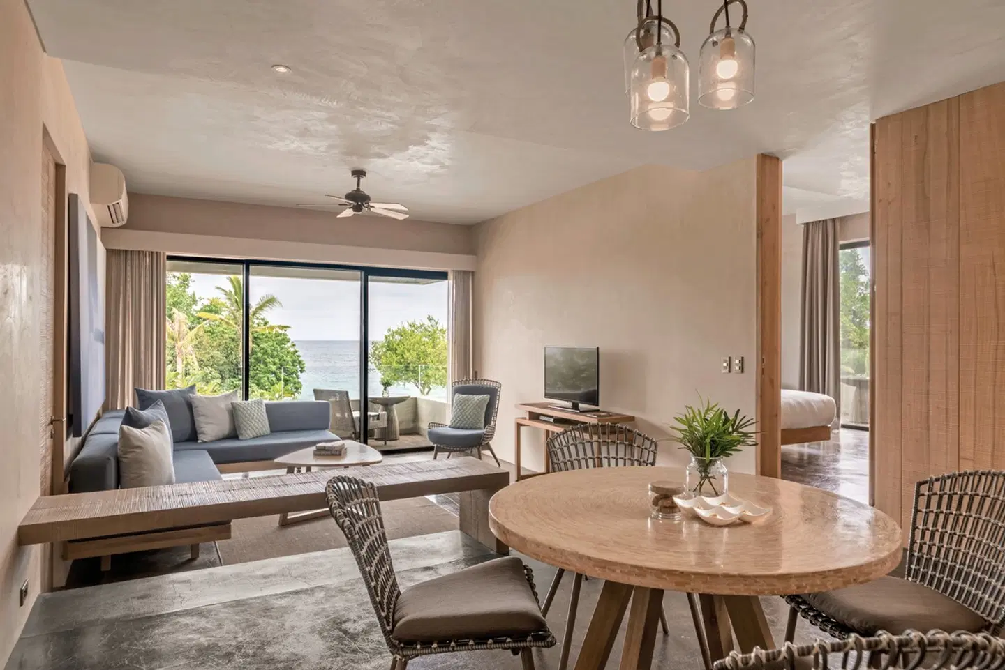 Amorita Resort LOUNGE_LOBBY