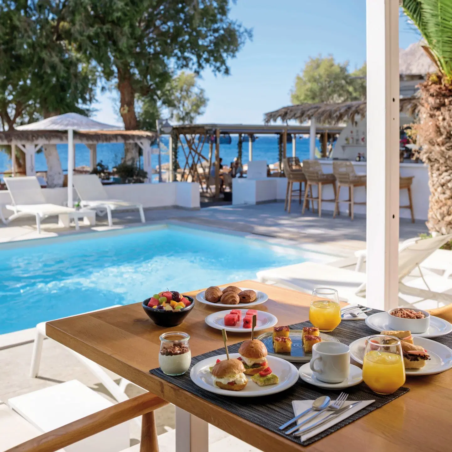 Alesahne Beach Hotel Terrasse