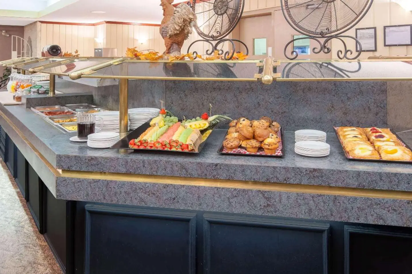 Ramada Plaza by Wyndham Calgary Downtown Restaurant