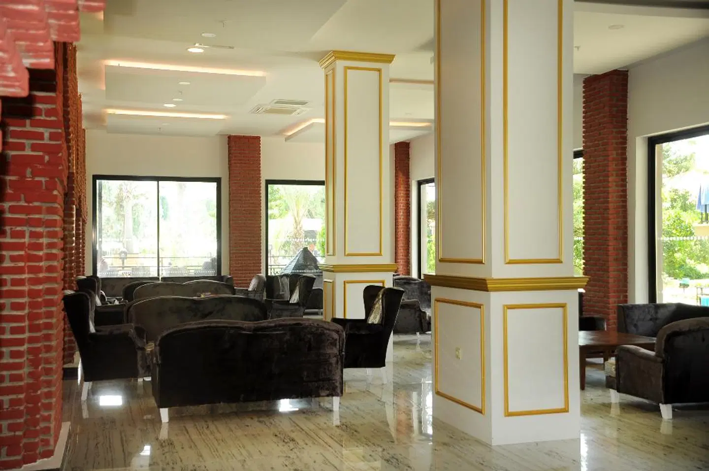 Loxia Comfort Club Side LOUNGE_LOBBY