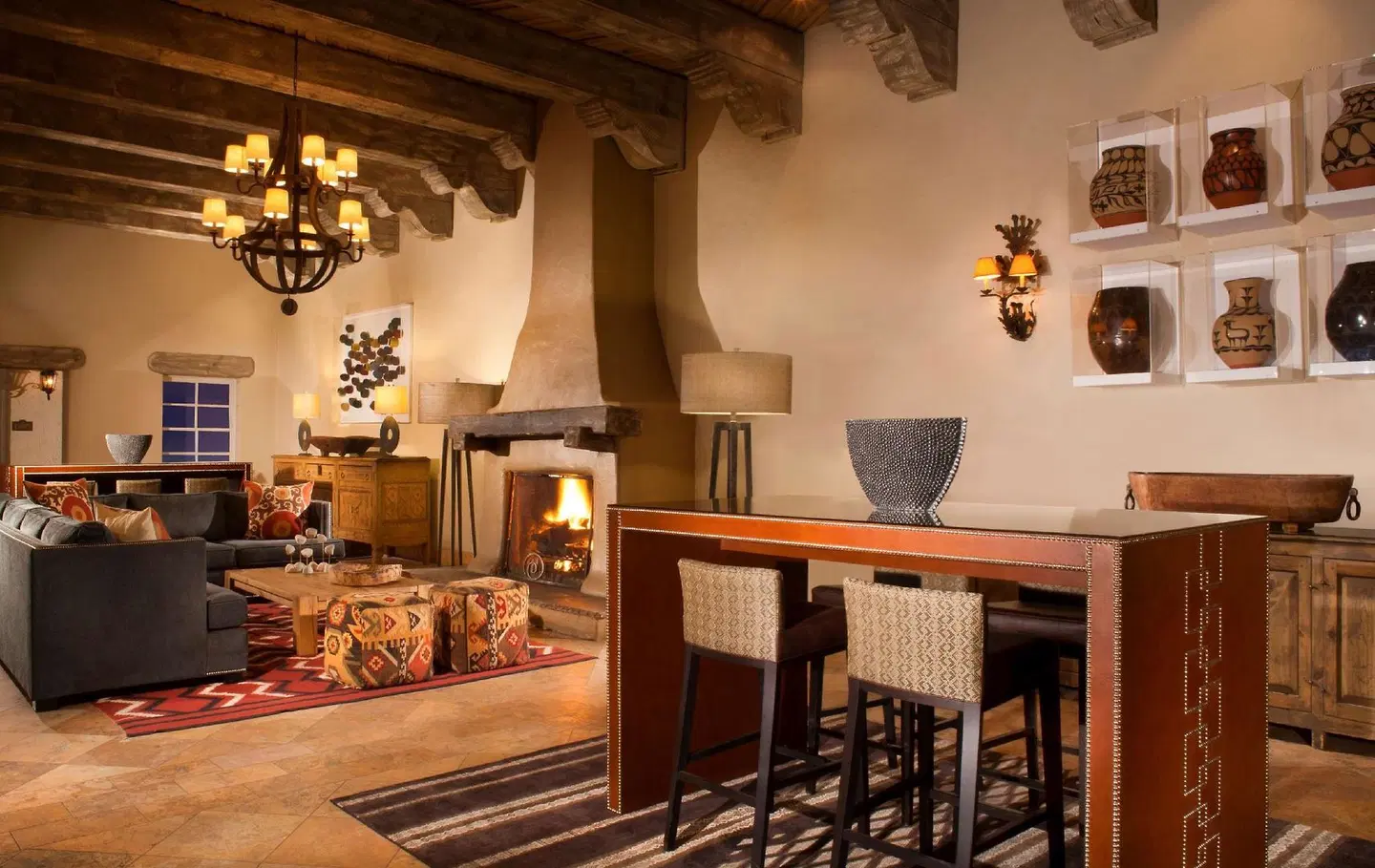 Hilton Santa Fe Historic Plaza Bar