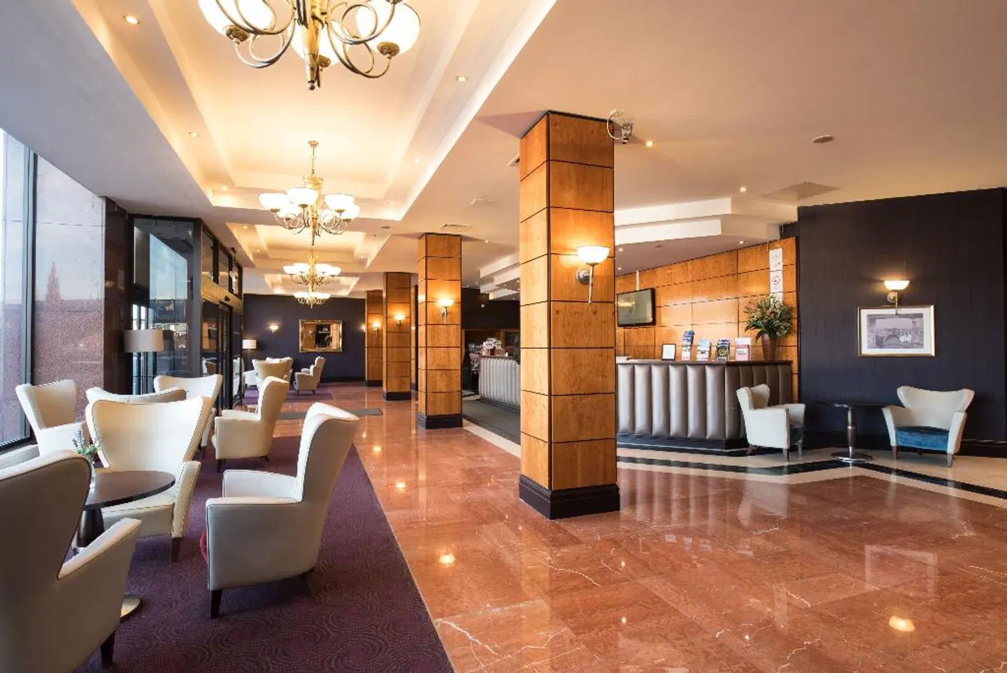 Jurys Inn Edinburgh LOUNGE_LOBBY