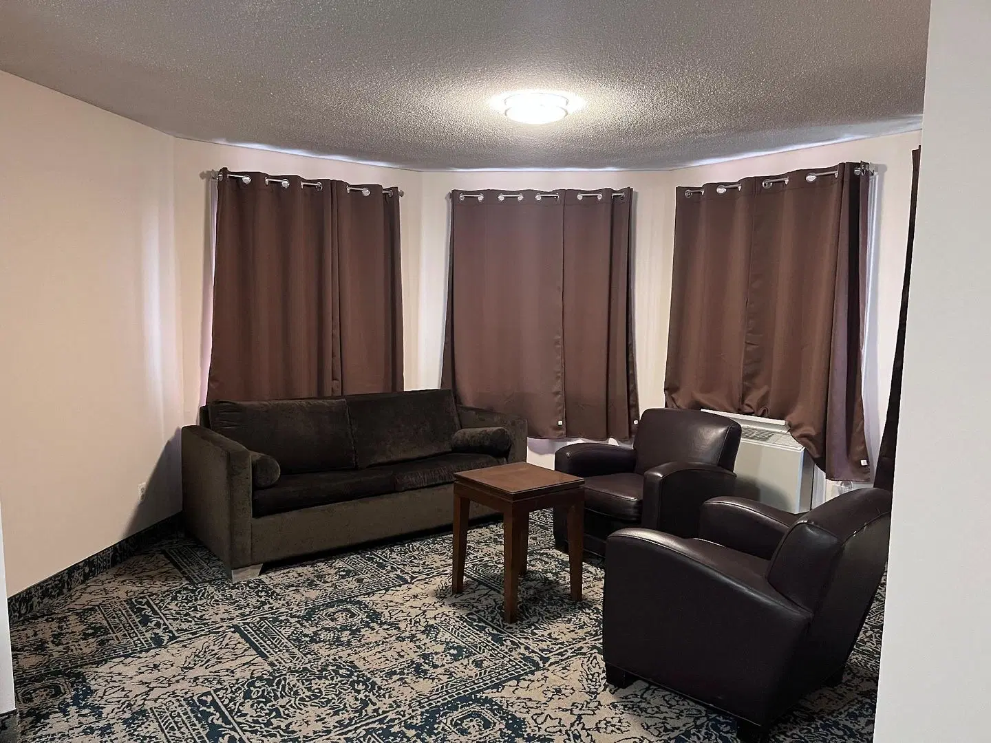 Falls Lodge & Suites ROOM_EXAMPLE